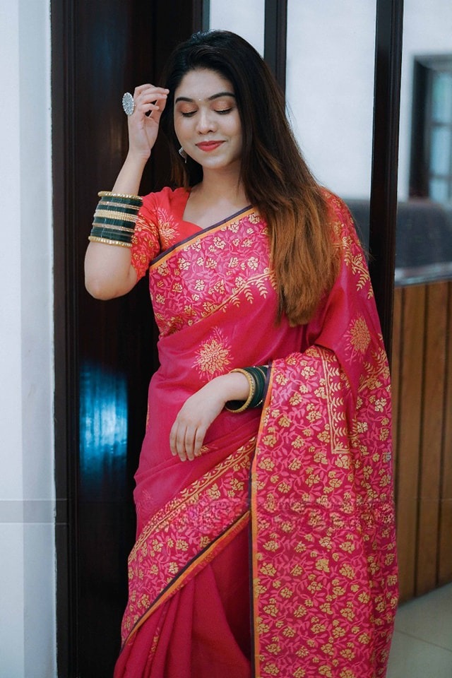 Kubari Silk Saree (With Blouse piece )